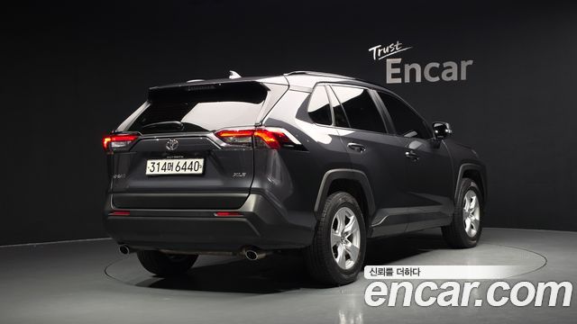 Toyota RAV4 (V) 2.5 2WD 2019 — фото 2