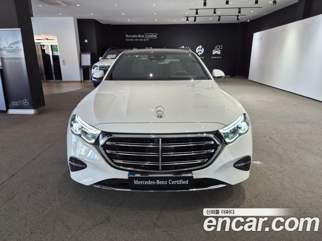 Mercedes-Benz E-Class (W214) E300 4MATIC Exclusive 2026 — фото 3