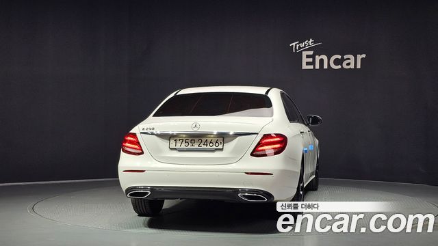 Mercedes-Benz E-Class (W213) E250 Avantgarde 2020 — фото 4