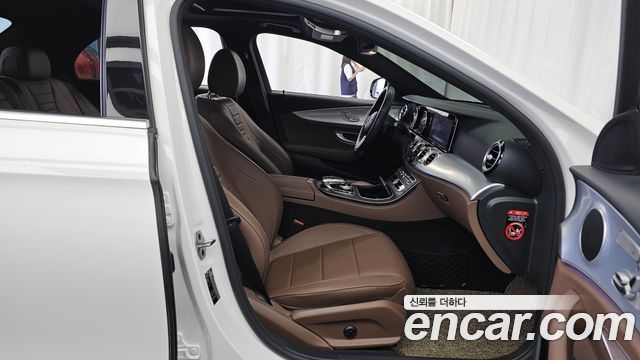 Mercedes-Benz E-Class (W213) E250 Avantgarde 2020 — фото 15