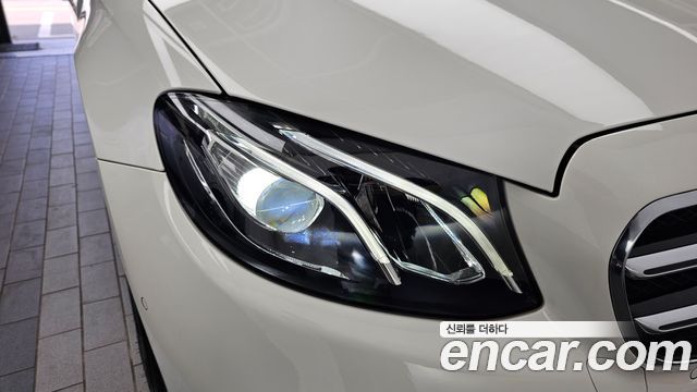 Mercedes-Benz E-Class (W213) E250 Avantgarde 2020 — фото 28
