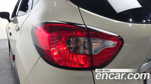 Renault Korea QM3 RE 2015 — фото 23