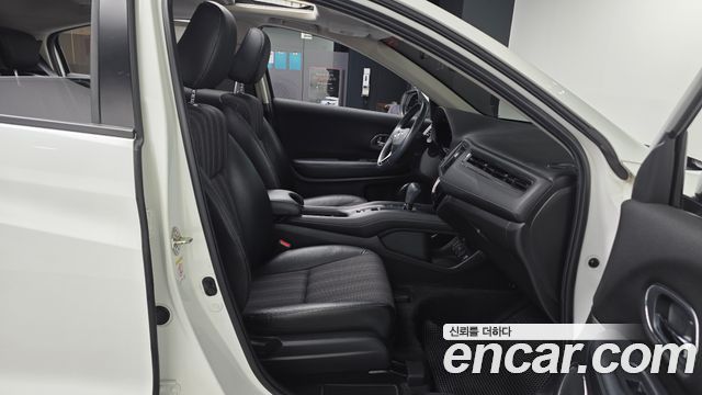 Honda HR-V 1.8 2016 — фото 11