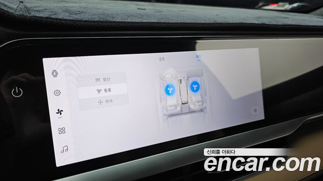 Renault Korea Grand Koleos 2.0 Iconic 2WD 2025 — фото 27