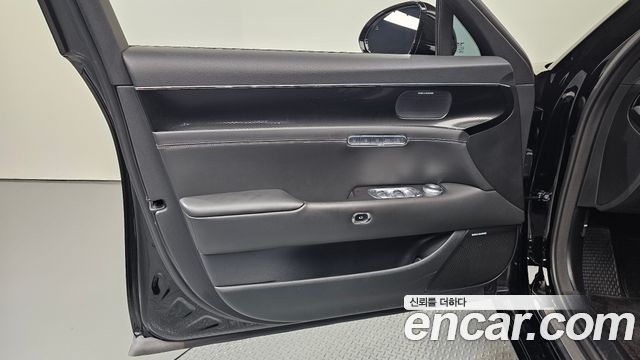Genesis G90 (RS4) Gasoline 3.5 Turbo AWD 2022 — фото 30