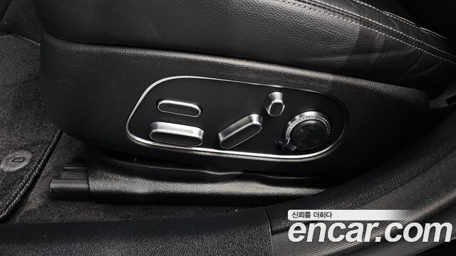 Genesis G90 (RS4) Gasoline 3.5 Turbo AWD 2022 — фото 39