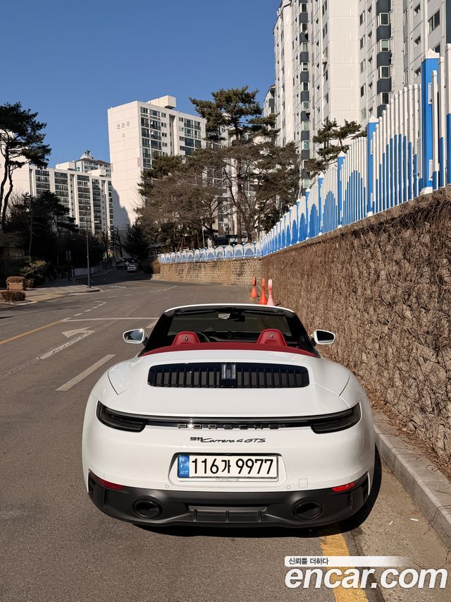 Porsche 911 (992) Carrera 4 GTS Cabriolet 2023 — фото 4