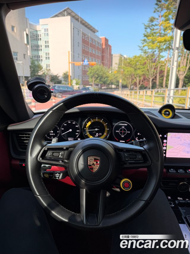 Porsche 911 (992) Carrera 4 GTS Cabriolet 2023 — фото 5