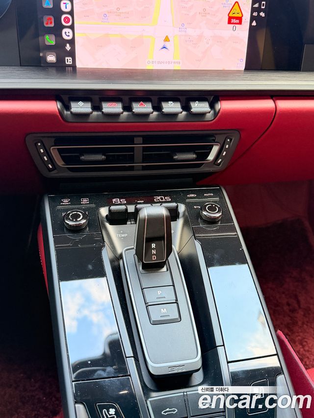 Porsche 911 (992) Carrera 4 GTS Cabriolet 2023 — фото 10