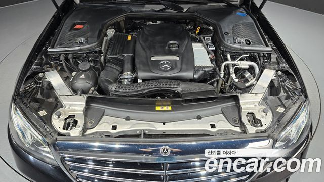 Mercedes-Benz E-Class (W213) E300 4MATIC Exclusive Standard 2018 — фото 6