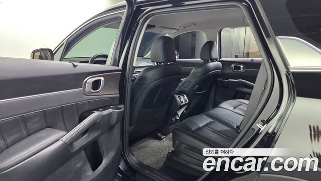 Kia Sorento (IV) Gasoline 2.5T 2WD Noblesse 2024 — фото 26