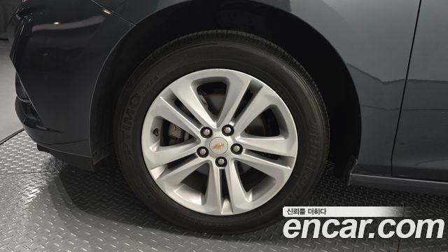 Chevrolet Cruze 1.4 Turbo LT Deluxe 2017 — фото 5