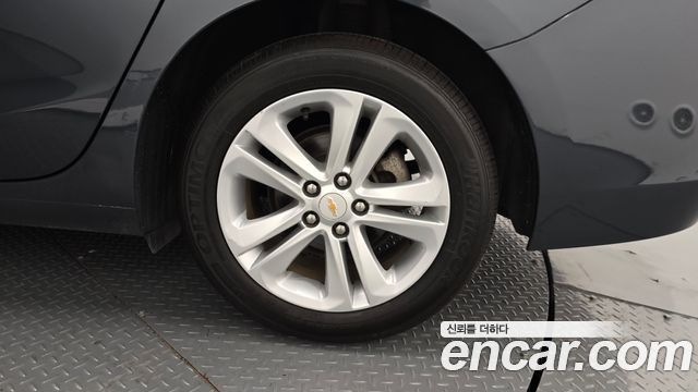 Chevrolet Cruze 1.4 Turbo LT Deluxe 2017 — фото 27