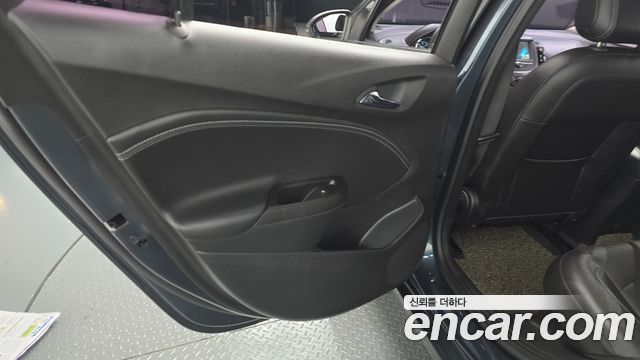 Chevrolet Cruze 1.4 Turbo LT Deluxe 2017 — фото 31