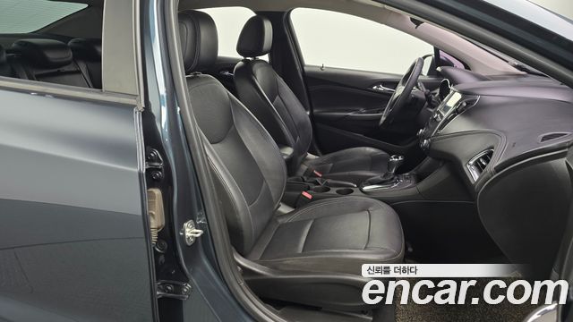 Chevrolet Cruze 1.4 Turbo LT Deluxe 2017 — фото 32