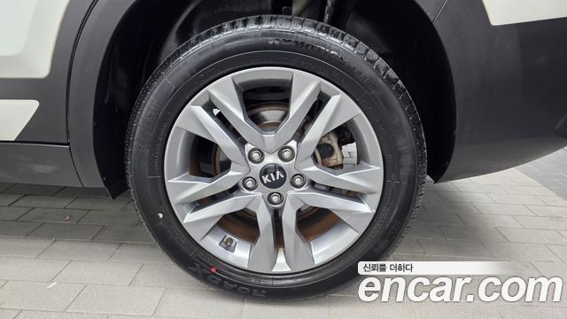 Kia Seltos Gasoline 1.6 Turbo 2WD Prestige 2022 — фото 21