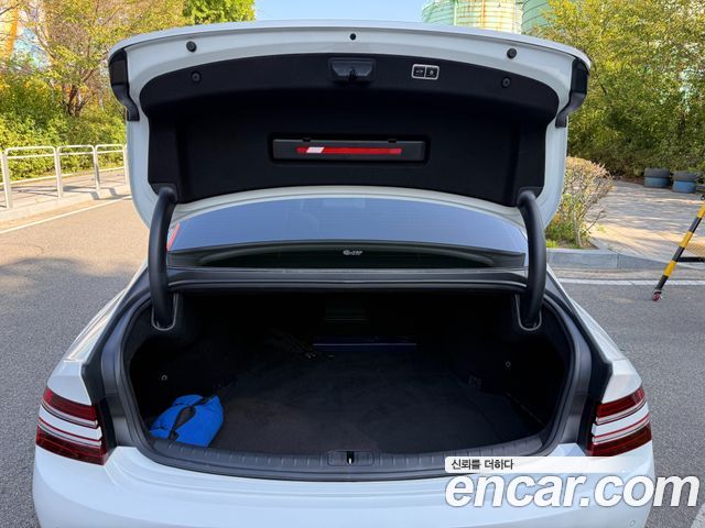 Genesis G80 (RG3) Gasoline 2.5 Turbo AWD 2022 — фото 24