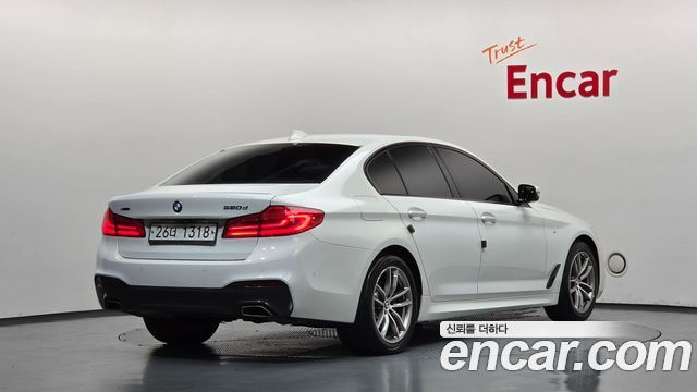 BMW 5 Series (G30) 520d xDrive M Sport Package Plus 2017 — фото 2