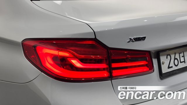 BMW 5 Series (G30) 520d xDrive M Sport Package Plus 2017 — фото 23