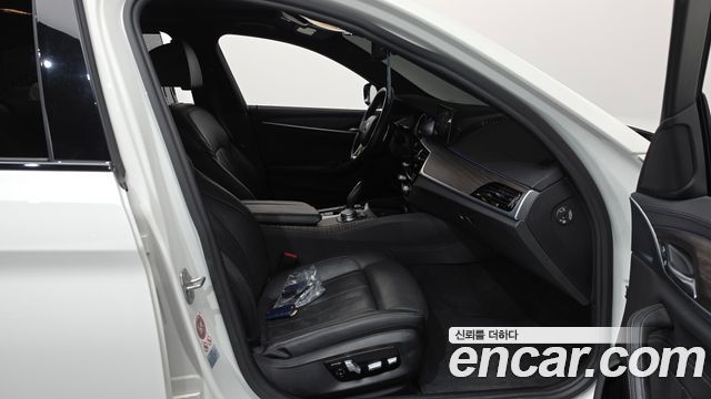 BMW 5 Series (G30) 520d xDrive M Sport Package Plus 2017 — фото 26