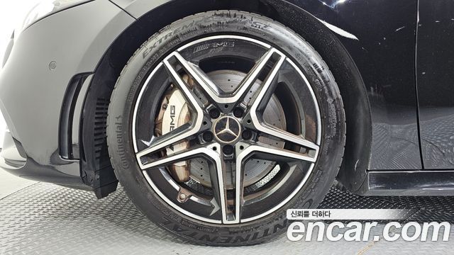Mercedes-Benz A-Class (W177) AMG A35 4MATIC Sedan 2020 — фото 5