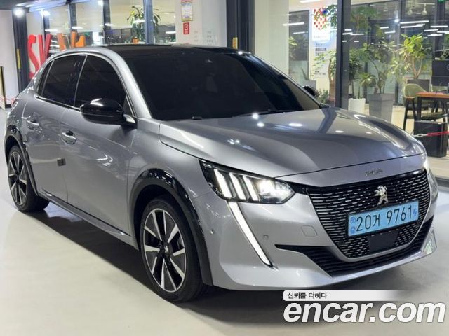 Peugeot e-208 (II) GT 2022 — фото 2