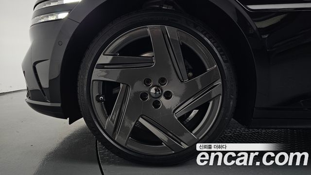 Genesis G90 (RS4) Gasoline 3.5 Turbo e-S/C AWD Black 2025 — фото 5