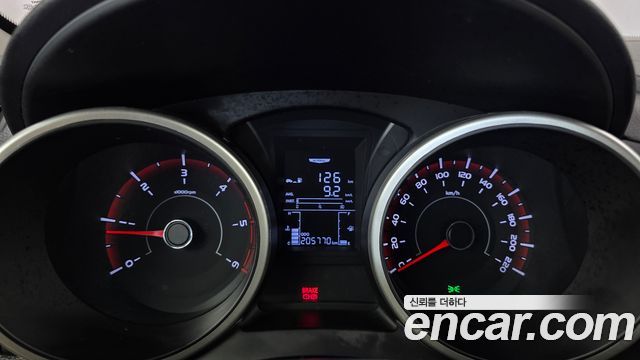 KG Mobility (SsangYong) Tivoli Air Diesel AX 2WD 2019 — фото 8