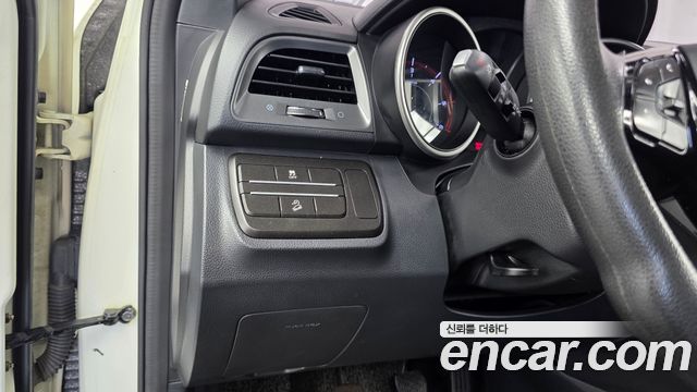 KG Mobility (SsangYong) Tivoli Air Diesel AX 2WD 2019 — фото 17