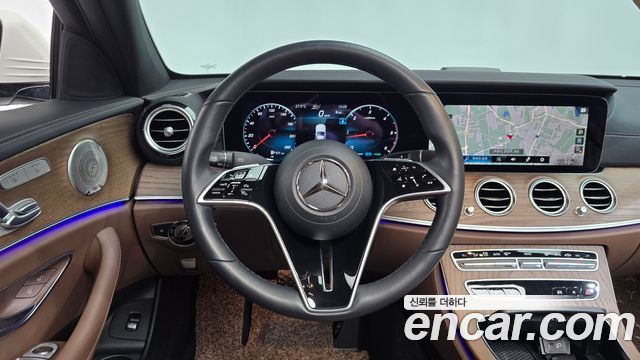 Mercedes-Benz E-Class (W213) E220d 4MATIC Exclusive 2023 — фото 13