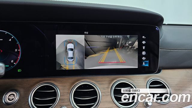 Mercedes-Benz E-Class (W213) E220d 4MATIC Exclusive 2023 — фото 14