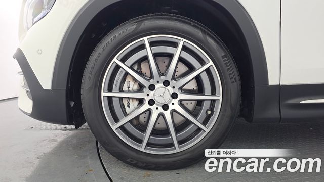 Mercedes-Benz GLB-Class (X247) AMG GLB35 4MATIC 2023 — фото 5