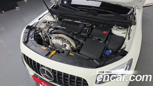 Mercedes-Benz GLB-Class (X247) AMG GLB35 4MATIC 2023 — фото 6