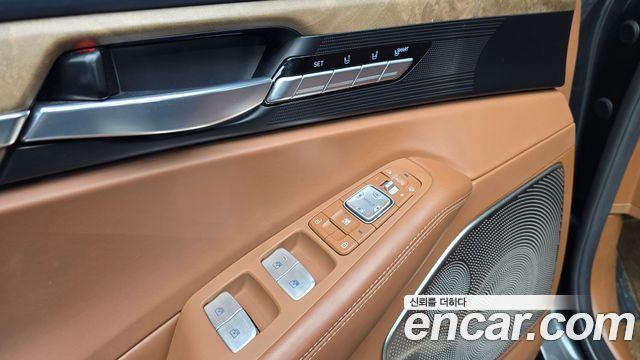 Genesis G90 5.0 AWD Limousine Prestige 2021 — фото 34