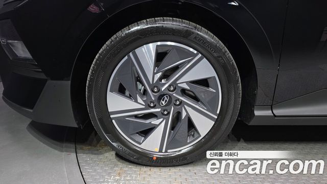Hyundai Avante (CN8) 2.0 Premium 2027 — фото 5