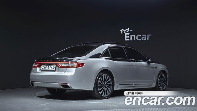 Lincoln Continental (X) 3.0 Presidential AWD 2017 — фото 2