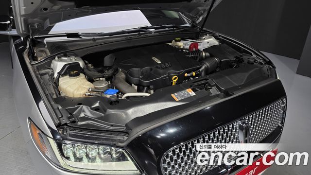 Lincoln Continental (X) 3.0 Presidential AWD 2017 — фото 6