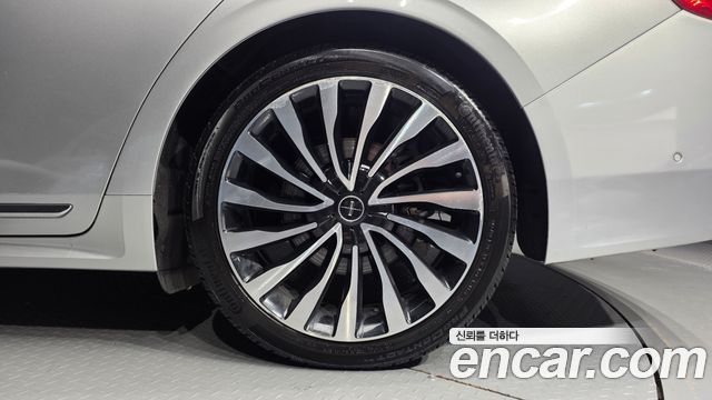 Lincoln Continental (X) 3.0 Presidential AWD 2017 — фото 27