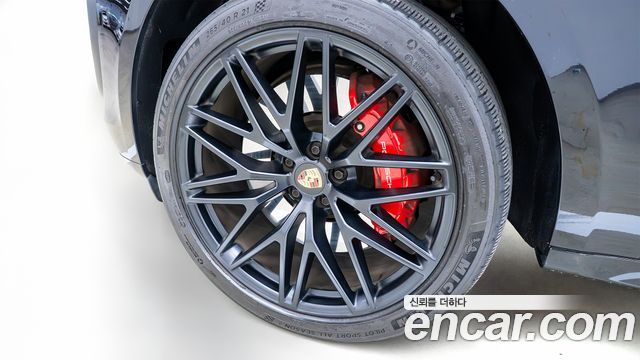 Porsche Macan 2.9 GTS 95B 2023 — фото 10