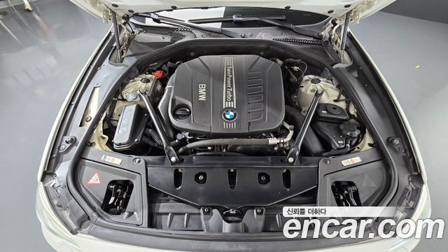 BMW 5 Series (F10) 530d xDrive M Sport 2014 — фото 6