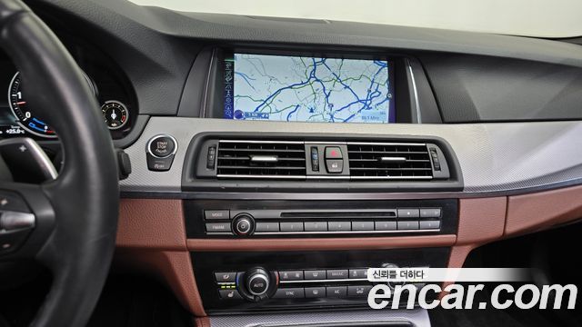 BMW 5 Series (F10) 530d xDrive M Sport 2014 — фото 12