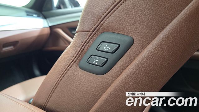 BMW 5 Series (F10) 530d xDrive M Sport 2014 — фото 34