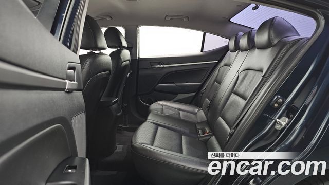 Hyundai Avante (AD) 1.6 Style 2019 — фото 11