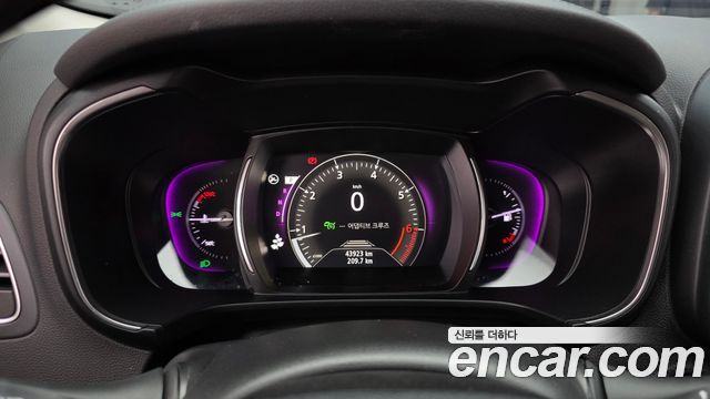Renault Korea QM6 2.0 GDe PREMIERE 2WD 2021 — фото 8