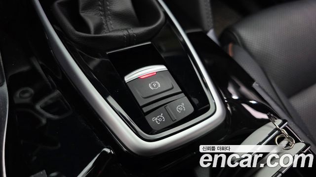 Renault Korea QM6 2.0 GDe PREMIERE 2WD 2021 — фото 23