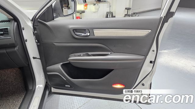 Renault Korea QM6 2.0 GDe PREMIERE 2WD 2021 — фото 31
