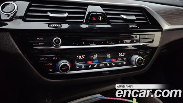 BMW 5 Series (G30) 520d M Sport Package Plus 2017 — фото 18