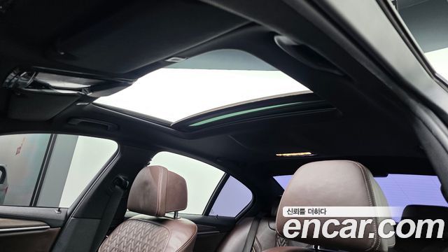 BMW 5 Series (G30) 520d M Sport Package Plus 2017 — фото 32