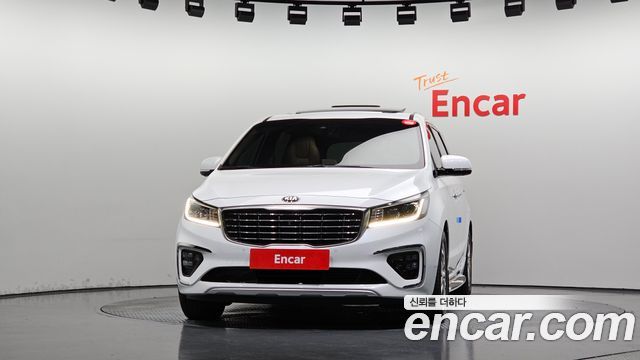 Kia Carnival 9-Seater Noblesse Special 2020 — фото 3