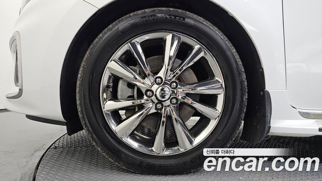 Kia Carnival 9-Seater Noblesse Special 2020 — фото 5